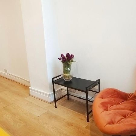 Blossom Apartment With Garden Λονδίνο Εξωτερικό φωτογραφία