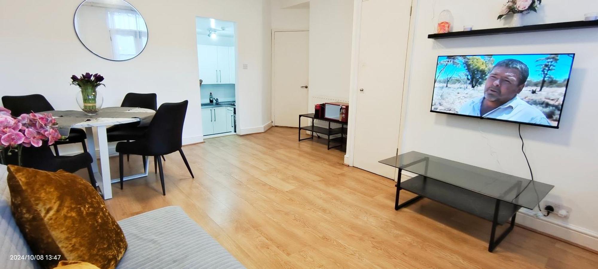 Blossom Apartment With Garden Λονδίνο Εξωτερικό φωτογραφία